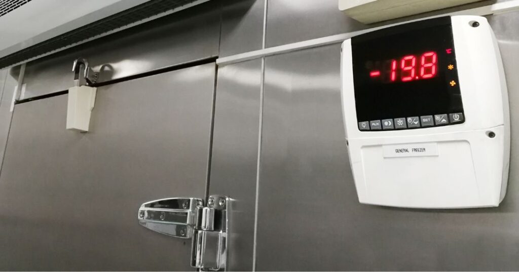 Conserto de Câmara Fria em Divinópolis | Assistência Perto de Mim Temperatura desregulada ou fora do padrão